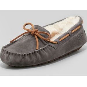 ugg dakota grey